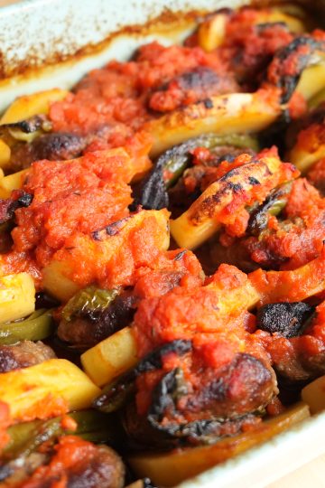 fırın köfte (Turkish baked meatballs)