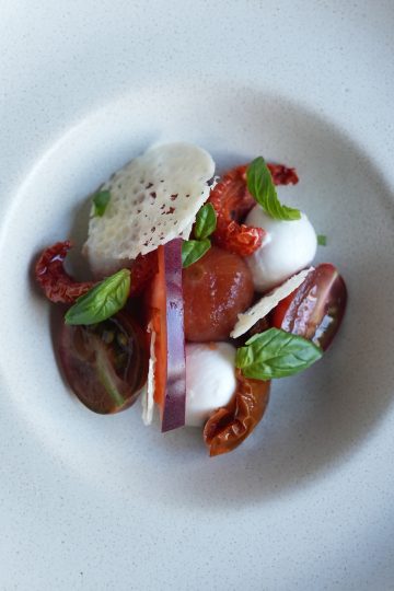 tomato from flesh to essence
