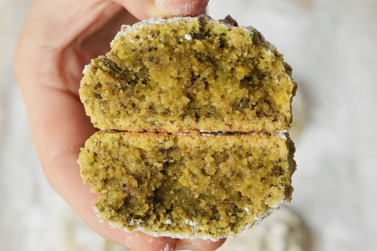 Pistachio Amaretti