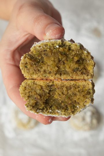 Pistachio Amaretti