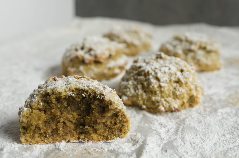 Pistachio Amaretti